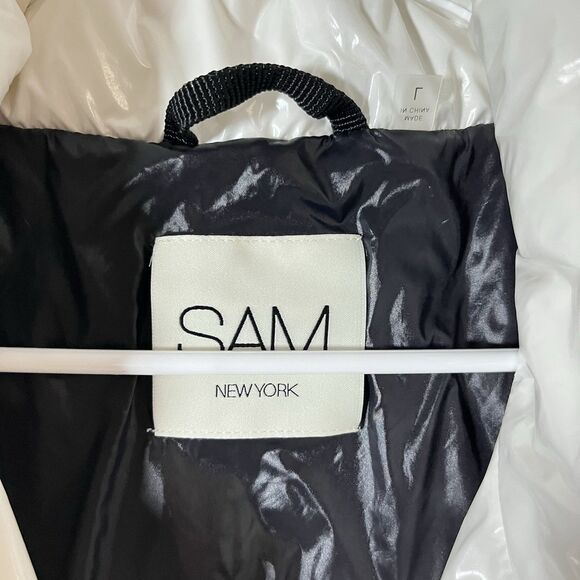 SAM NEW YORK Freedom White Glossy Down Puffer Vest Down Filled Sz L Flaws - Picture 5 of 11